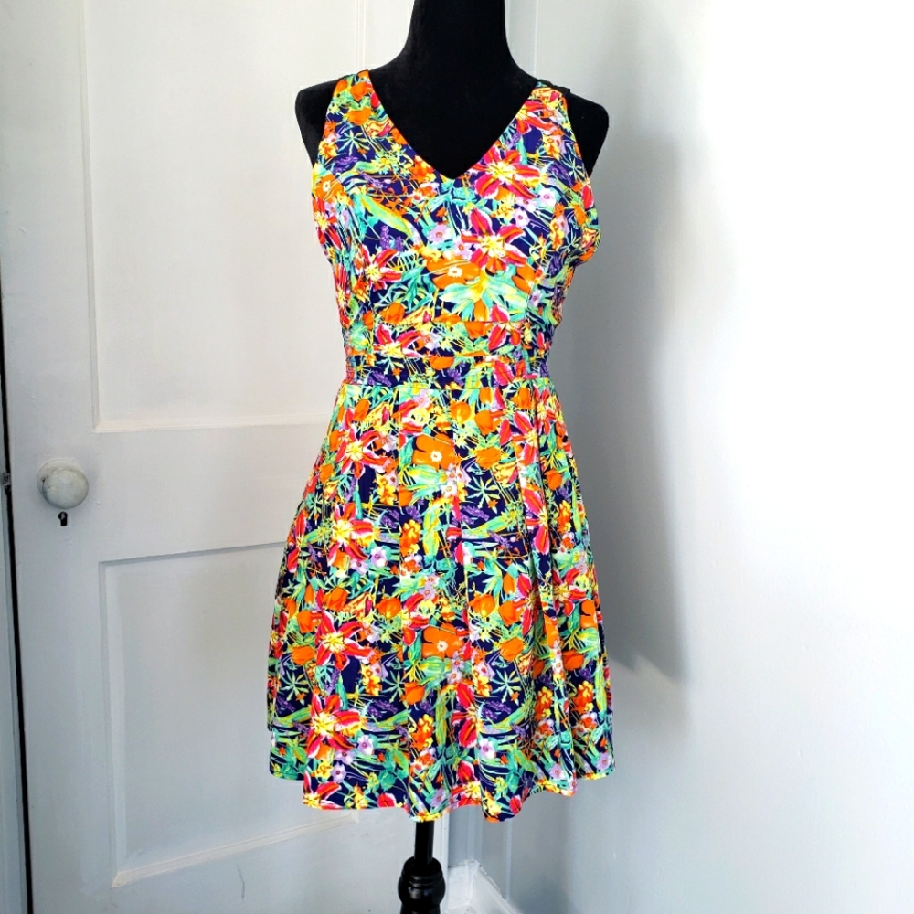 Floral Tropical mini dress size Small love & love